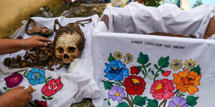 USARÁN TRANVÍA EN CAMPECHE PARA LLEVAR A LA GENTE AL FESTIVAL DE DÍA DE MUERTOS DE POMUCH