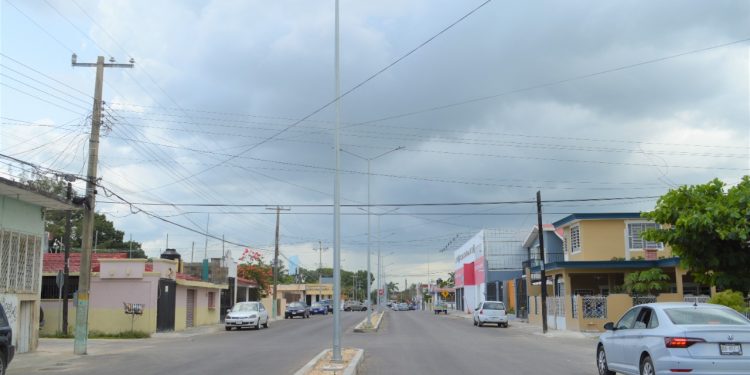 AMPLIACIÓN DE LA AVENIDA ISLA CANCÚN EN CHETUMAL REGISTRA 93 POR CIENTO DE AVANCE DE OBRA: SEDETUS