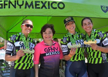 JUANITA ALONSO ENCABEZA PREMIACIÓN A GANADORES DEL GFNY COZUMEL 2021