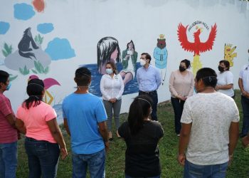 JÓVENES MURALISTAS PLASMAN SU TALENTO EN LA CASA DE ASISTENCIA INTEGRAL PARA ADOLESCENTES