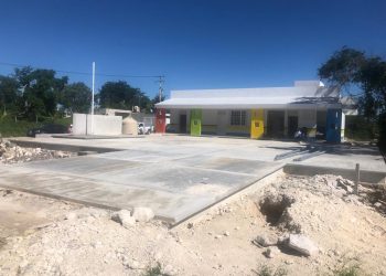 AVANZA RECUPERACIÓN DE ESCUELAS VANDALIZADAS EN COZUMEL