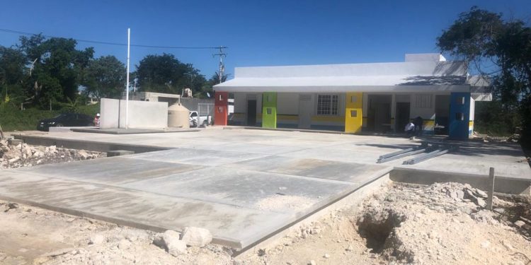 AVANZA RECUPERACIÓN DE ESCUELAS VANDALIZADAS EN COZUMEL