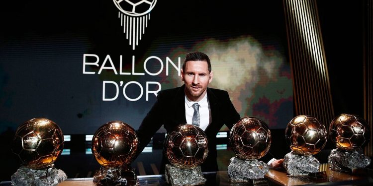 Messi gana por octava vez el balón de oro