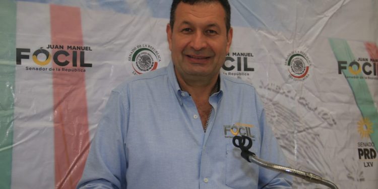 Senadores ganan más que el presidente: Fócil