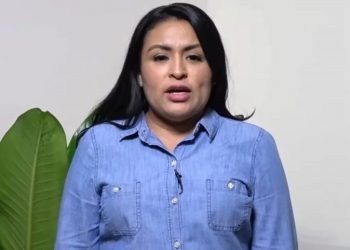 BLANCA MERARI ANDA PERDIDA EN SUS REDES, EN PLENA CRISIS EN PUERTO MORELOS POSTEA NOTA SOBRE BACHEO