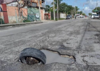 Aumentan los baches en Cancún
