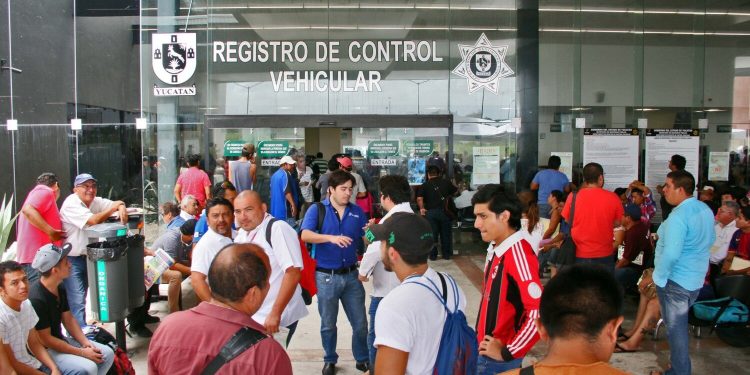 ANUNCIAN DESCUENTOS EN MULTAS Y REGULARIZACIÓN DE VEHÍCULOS EN YUCATÁN