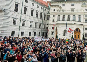 Europa vuelve al confinamiento por el aumento de contagios