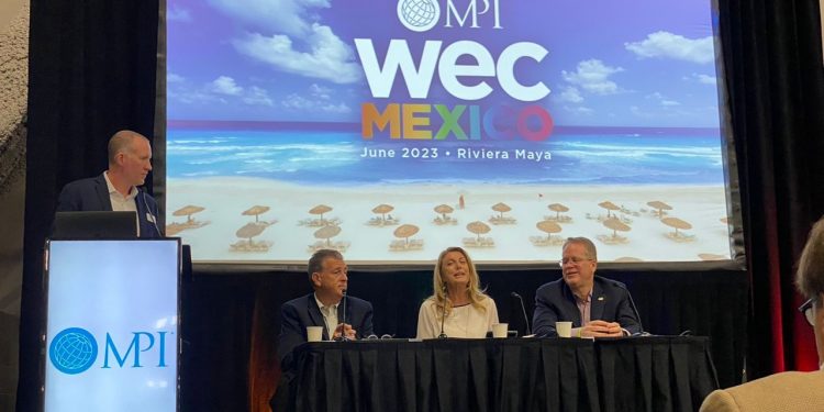 CARIBE MEXICANO EL LUGAR IDEAL PARA REALIZAR TURISMO DE REUNIONES