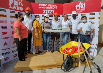 Firman acuerdo para el mejoramiento de inmuebles educativos en la Expo Feria Pro Construye con causa