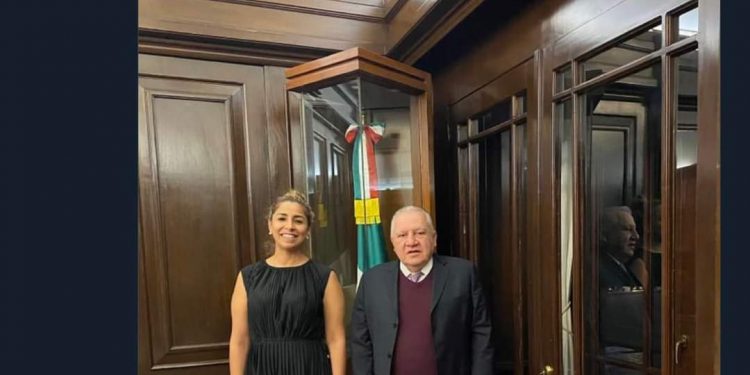 Marybel Villegas no dejó pasar ni 12 horas y ya presumió su foto con Rafael Marín