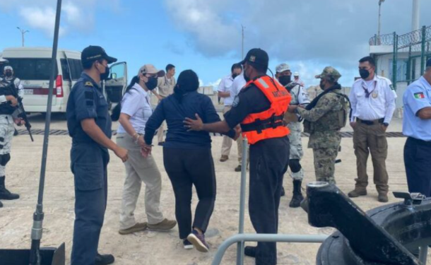 Marina rescata a más de 10 migrantes cubanos en altamar en Yucatán