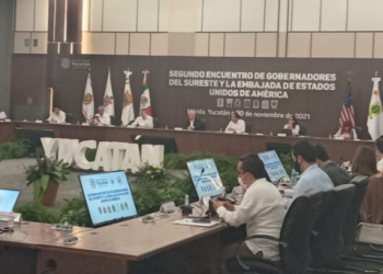 Gobernadores del sureste de Quintana Roo se reúnen con embajador de EU en Mérida