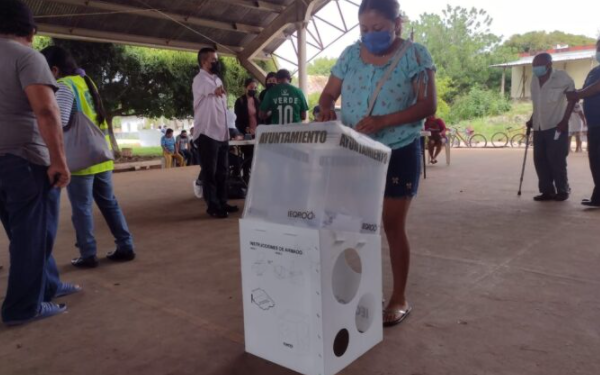 Se llevan a cabo elecciones comunitarias en Felipe Carrillo Puerto