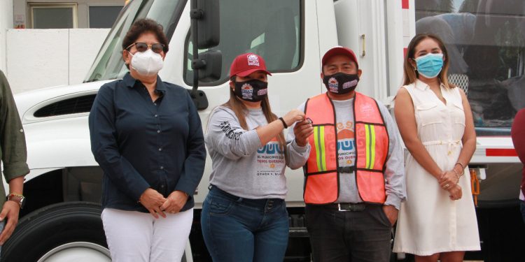 SE DIO EL BANDERAZO DE SALIDA A 10 CAMIONES RECOLECTORES DE RESIDUOS SÓLIDOS EN OPB