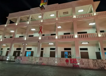 Manifestación feminista en Chetumal por el día naranja termina sin incidentes mayores