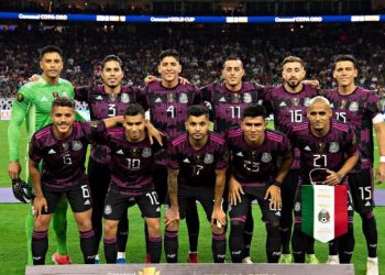 LA SELECCIÓN MEXICANA ES MULTADA Y AMONESTADA POR CAUSA DE SUS FANS