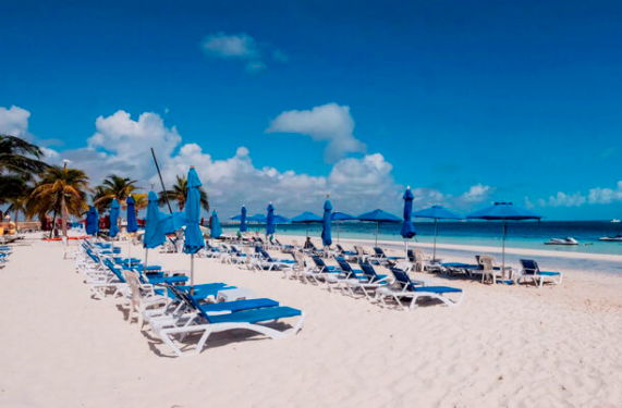 CONFÍA DARÍO FLOTA EN QUE NO HABRÁ DESCENSO DE VISITANTES ALEMANES POR HECHOS VIOLENTOS EN TULUM