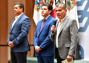 NUEVO LEÓN, COAHUILA Y TAMAULIPAS CIERRAN FILAS CONTRA EL CRIMEN; ‘SI SE METEN CON UNO SE METEN CON LOS TRES’, ADVIERTE SAMUEL GARCÍA