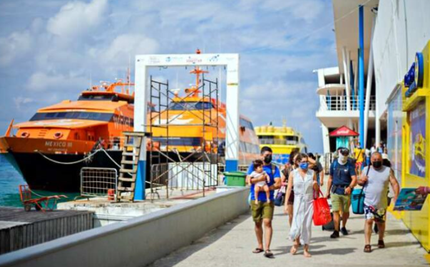 Empresas navieras reanudan los servicios de transporte entre Cozumel y Playa del Carmen