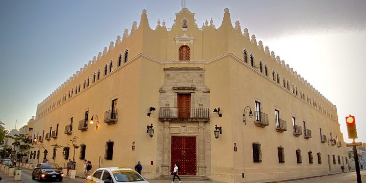 UADY ACELERA EL REGRESO DE LOS JÓVENES A LAS CLASES PRESENCIALES