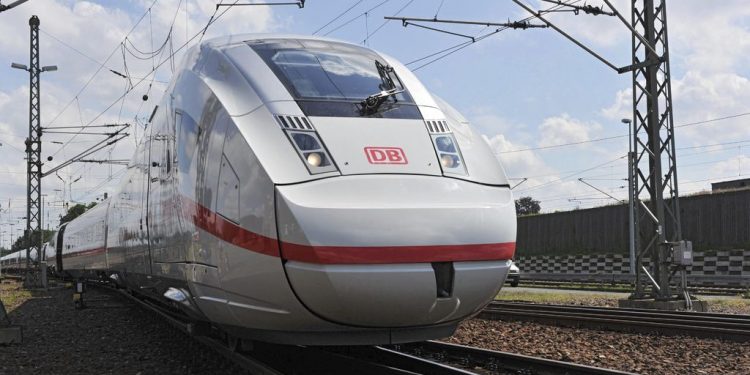 Tren rápido de Monterrey a San Antonio, Texas le costará 2,700 mdd a EU