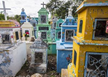 MÉRIDA, ENTRE LAS 10 ZONAS METROPOLITANAS CON MAYOR NÚMERO DE CADÁVERES ENTERRADOS Y EXHUMADOS