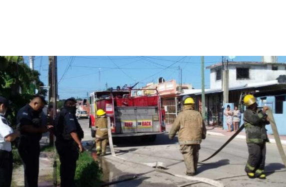 Incendio en vivienda de Chetumal deja solo daños materiales