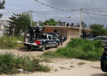 HALLAN CUERPO SIN VIDA DE UNA MUJER EN PLAYA DEL CARMEN