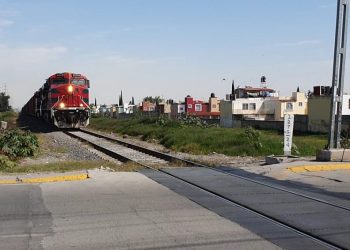 MUJER PIERDE LA VIDA LUEGO DE SER ARROLLADA POR EL TREN EN TLAJOMULCO