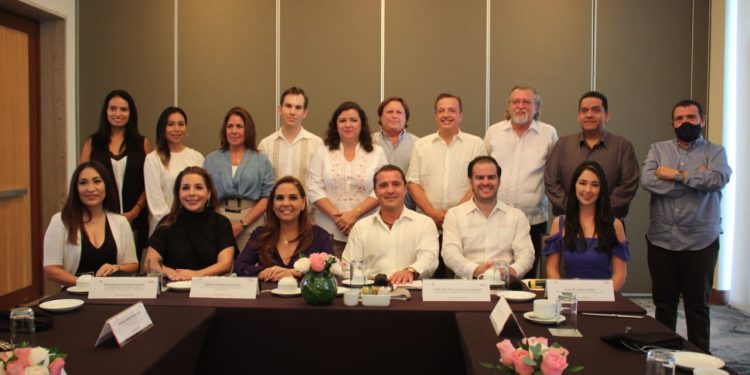 TOMA PROTESTA NUEVO CONSEJO DIRECTIVO DE LA CIRT EN QUINTANA ROO