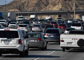 Se esperan largas filas y tráfico en el Día de Acción de Gracias al sur de California