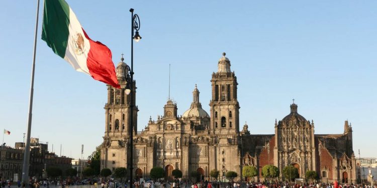 Se reportan en México 216 nuevas muertes y 3 mil 837 casos por Covid-19