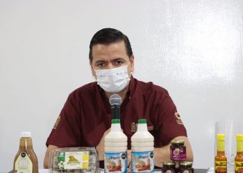 SEDEC entrega 50 membresías a empresas del programa «Esencia Tabasco»