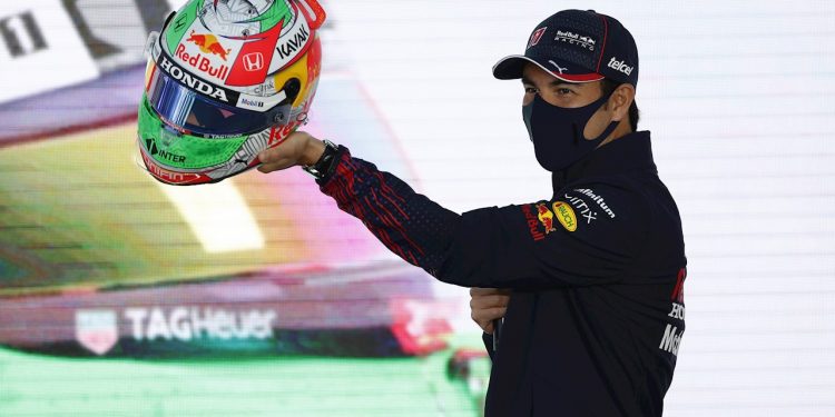 EL “CHECO” PÉREZ SE SUBE AL PODIO DEL GP DE MÉXICO: CONSIGUE EL TERCER LUGAR