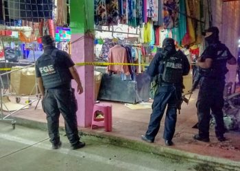 Sujetos armados abren fuego en contra de comerciante de ropa en Iguala, Guerrero