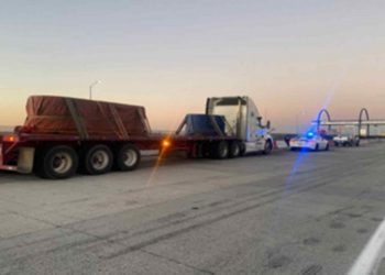 Guardia Nacional recupera camión con 43 toneladas de acero, en  Tolcayuca, Hidalgo