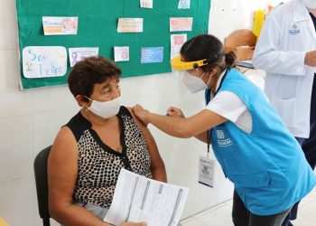 Habrá módulos permanentes para segunda dosis Pfizer en Yucatán