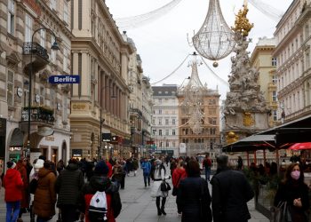 A partir de febrero la vacuna covid-19 será obligatoria en Austria