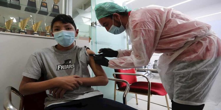 Científicos piden que niños con asma no controlada sean prioridad durante la próxima campaña de vacunación