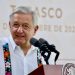 Risa incómoda de AMLO ante pregunta de si le gustaría dejar como presidente a otro tabasqueño