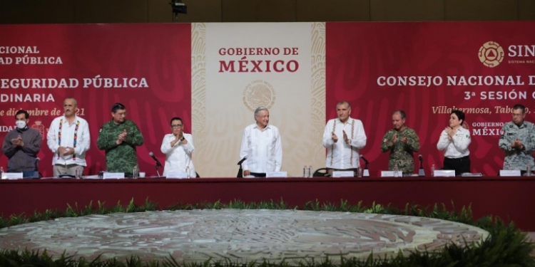 Diputados de la 4T atestiguan la cumbre tabasqueña