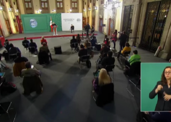 AMLO anuncia mega proyectos en Quintana Roo