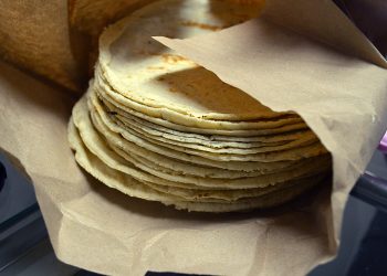 Sube dos pesos el precio de la tortilla en Cozumel