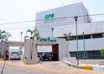 «Mal tino» de CFE al modificar lecturas ocasionó alzas, acusa el gobernador
