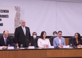 Analiza Comisión de Turismo el Tercer Informe de Gobierno