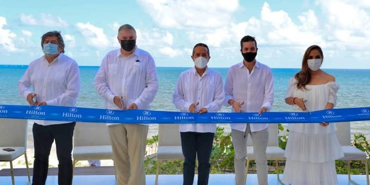 Hilton sigue creciendo su portafolio de resorts todo incluido en México con la apertura de Hilton Cancun, an all inclusive resort