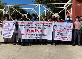 Se manifiestan ex trabajadores del Por Esto! en Chetumal