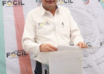 Con aval del PRD y el PRI, aprueban en comisión cuenta 2020 de Adán Augusto López Hernández
