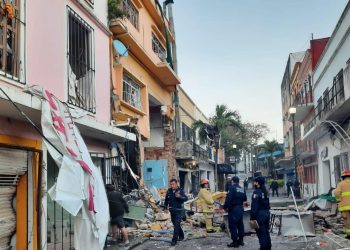 Explota tanque de gas en taquería del centro de Villahermosa